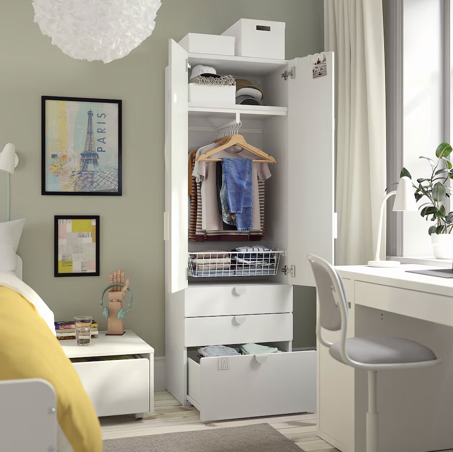 Ikea SMÅSTAD / PLATSA Kinderkleiderschrank mit offenen Türen