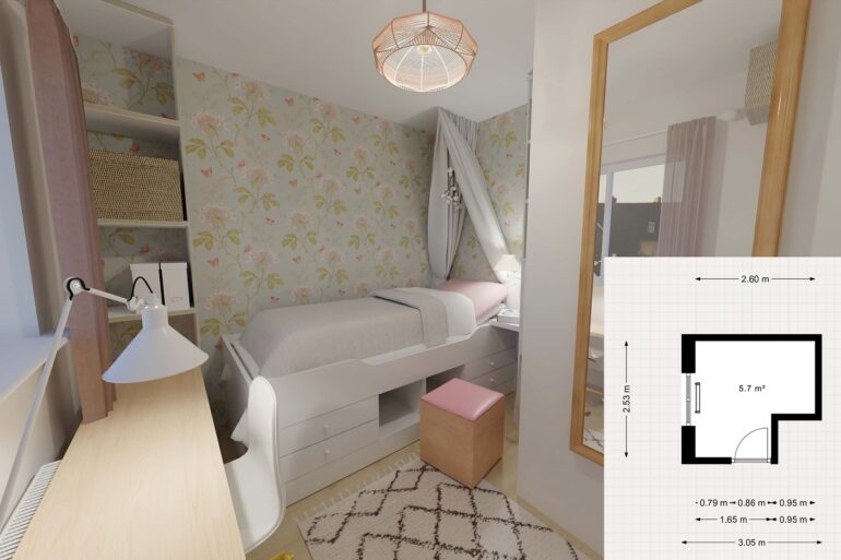 Titelbild für das Einrichtungskonzept für ein Mini-Kinderzimmer. Das Bild zeigt das Zimmer von der Eingangstür aus gesehen. Links der Schreibtisch und ein Regal, geradeaus das Stauraumbett, und rechts an der Wand ein großer Spiegel